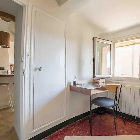 Petit Cocon Avec Vue Dernier Etage - Mazarin 1833
